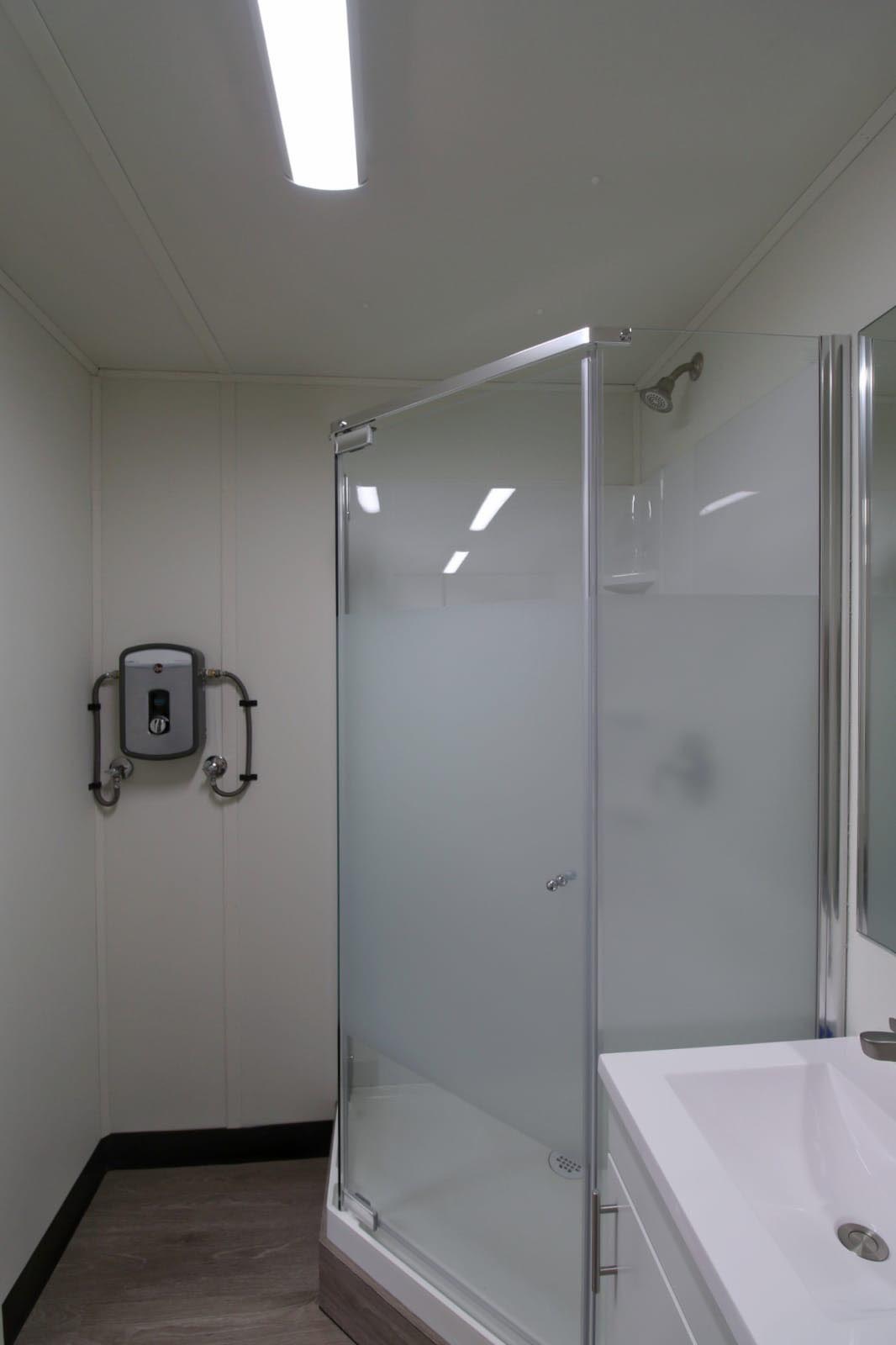 20′ Site office + Washroom - Charlie Container Crew Pty Ltd