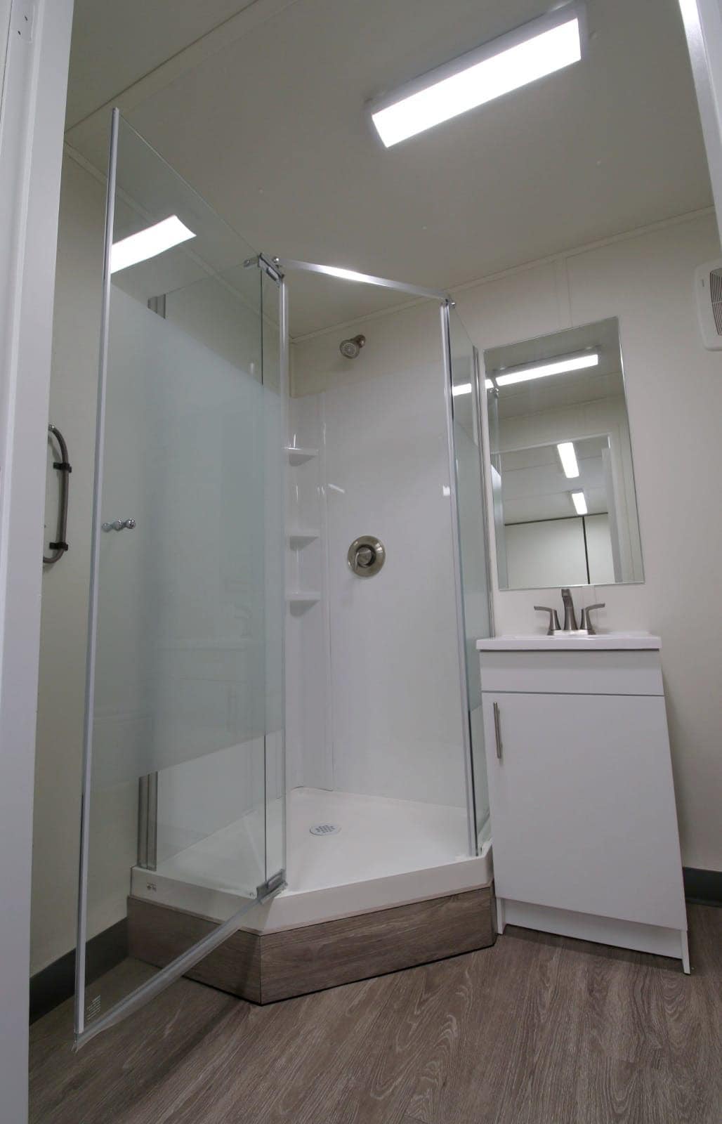 20′ Site office + Washroom - Charlie Container Crew Pty Ltd